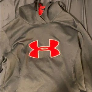 Under Armour Sweatshirt